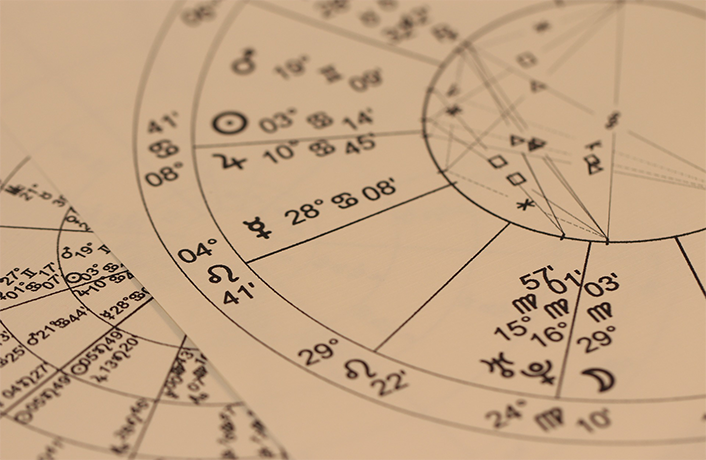 img/astrology-993127-1920.png